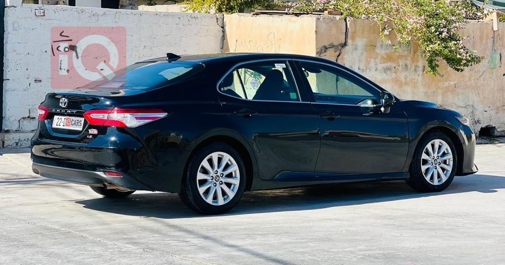 تۆیۆتا کامری